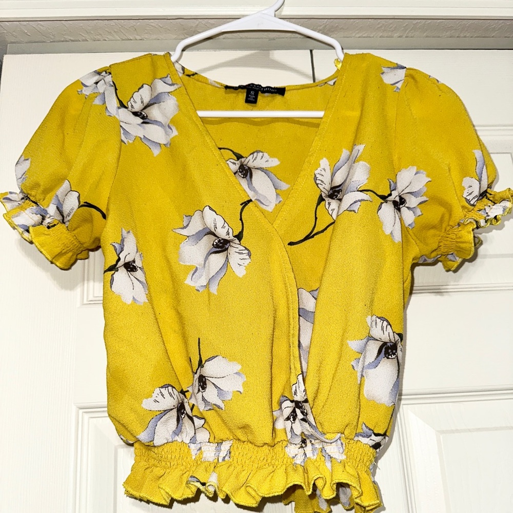 Women’s Yellow Floral Crop Top